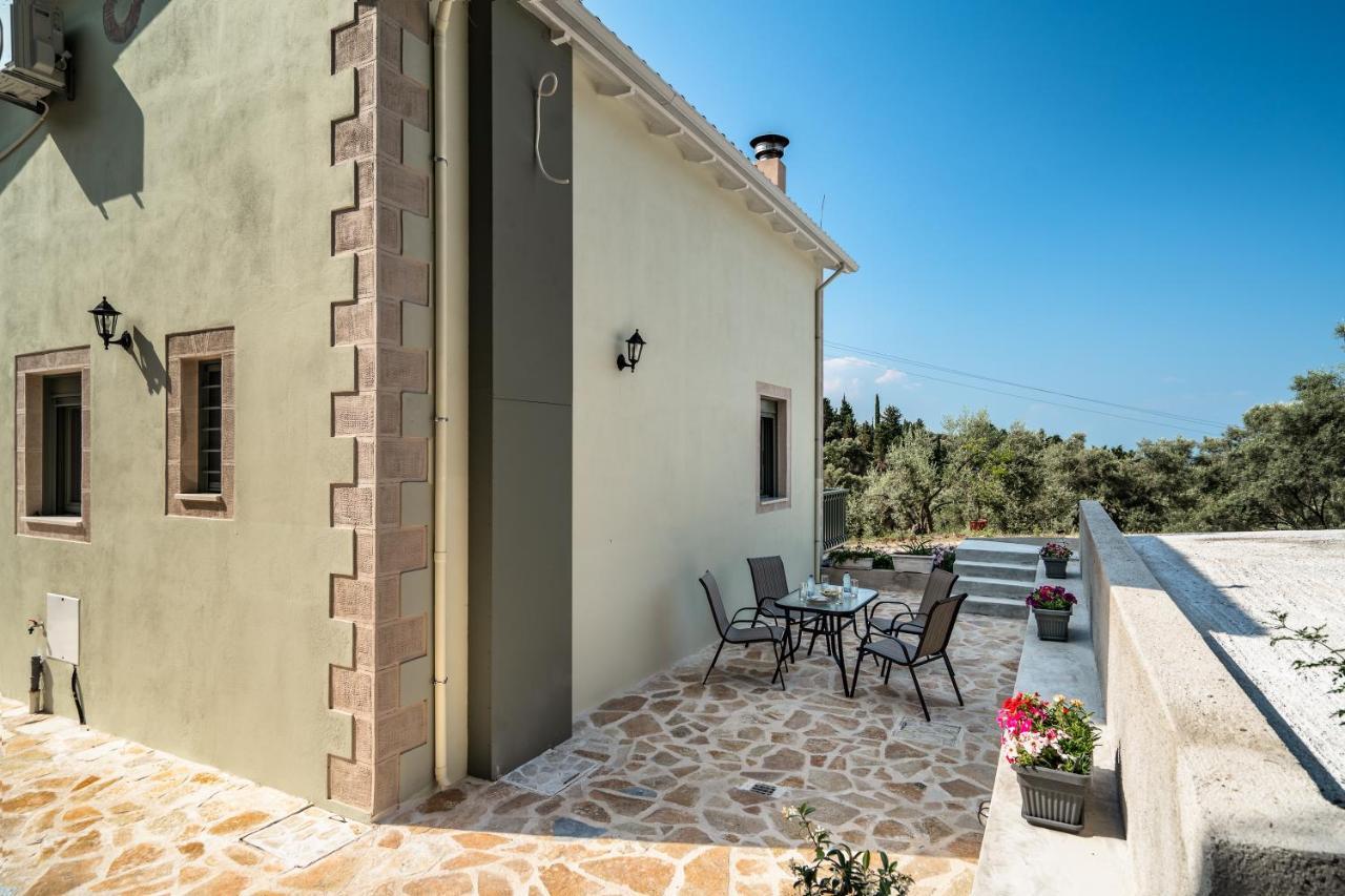 Armonia Villa Lefkada Kariotai Exterior photo